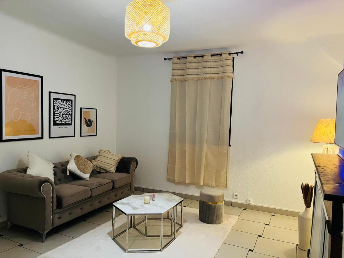 Appartement Ideal Au Coeur D Auxerre Exteriör bild